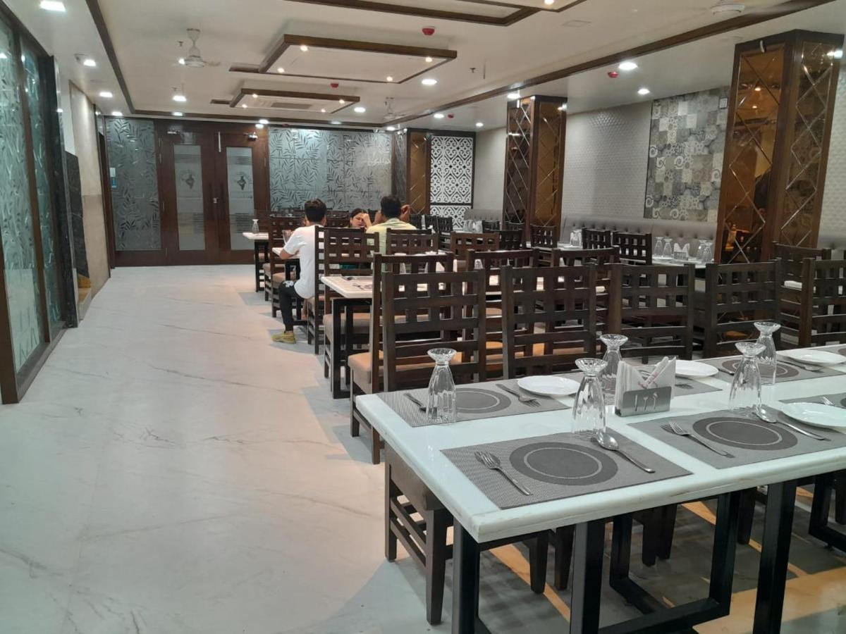 Rich Grand Hotel Agra  Ngoại thất bức ảnh