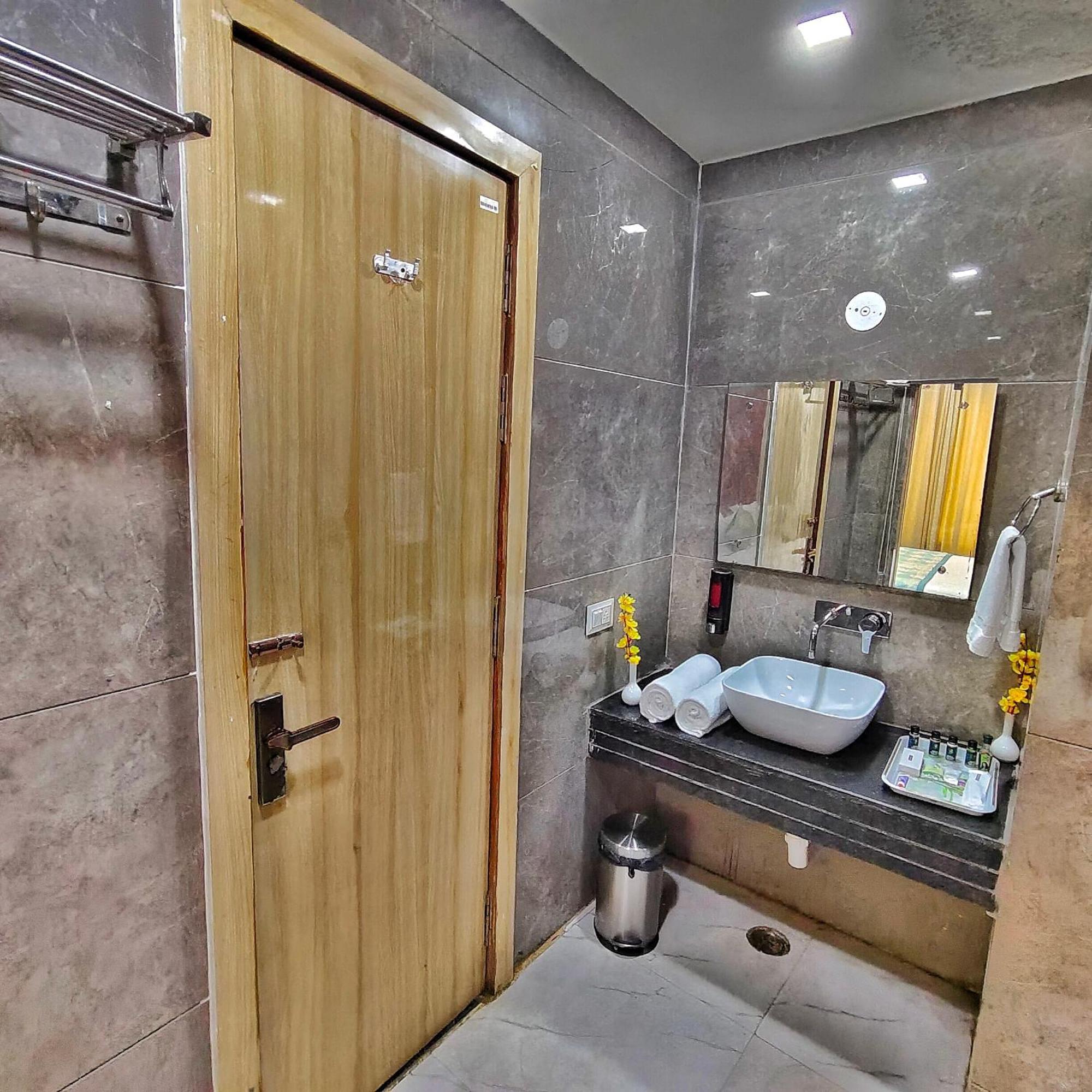 Rich Grand Hotel Agra  Ngoại thất bức ảnh